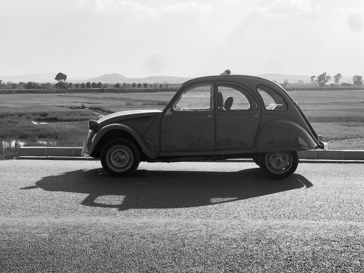 Citroen revives 2CV as electric concept car to boost EV sales