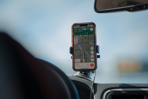 Nearly all major automakers share driver data with third parties, study finds