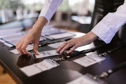 Security researchers tease iPhone hacking demos at Hexacon conference