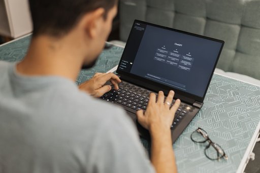 Shitter: Privacy-Focused Twitter Alternative Fork Prioritizes Speed and Anonymity