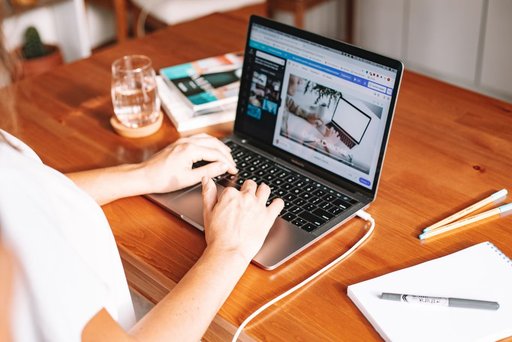 Writer argues against using AI for substantive writing tasks